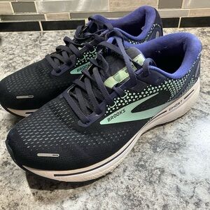 Women’s Brooks Ghost Navy Running Shoes Size 9.5
